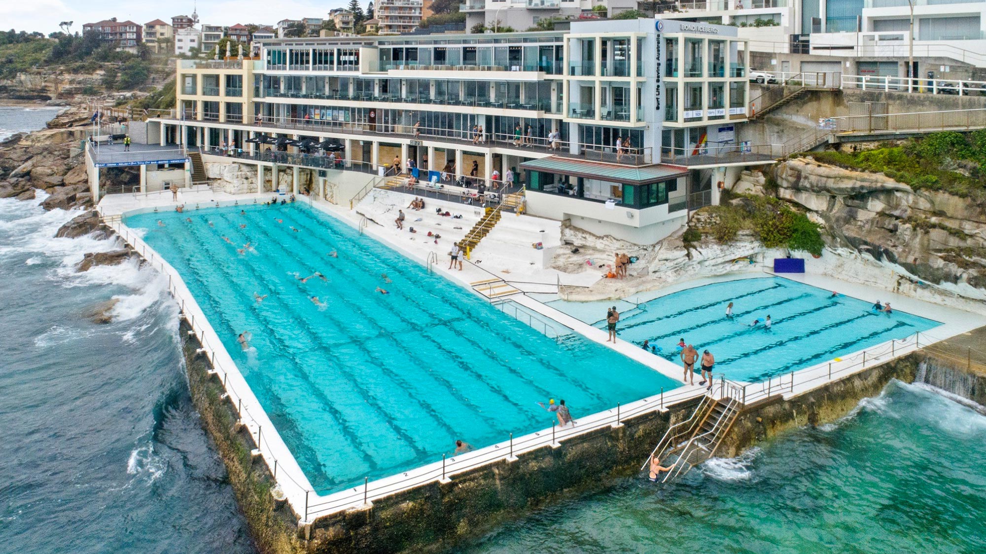 Experience the vibrant beauty of Sydney, Australia, a highlight of the journey spanning 21 countries for self-flying pilots. Explore iconic landmarks like the Sydney Harbour Bridge and Opera House, set against the backdrop of the Tasman Sea.