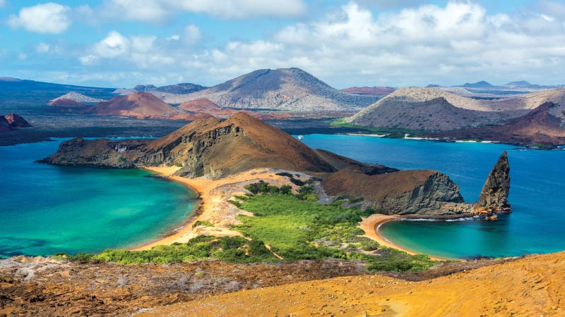 Galapagos Islands Cruise Experiences: Immerse yourself in unforgettable adventures and breathtaking scenery aboard our luxury yacht for self-flying pilots. From thrilling wildlife encounters to serene nature walks, every moment promises discovery and wonder